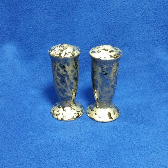 Weeping Gold Salt and Pepper Shaker Set 1940's MCM Weeping Gold Over Porcelain - Picture 9 of 10
